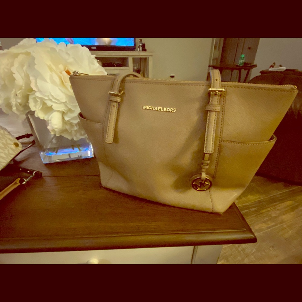 Michael Kors taupe jet set tote